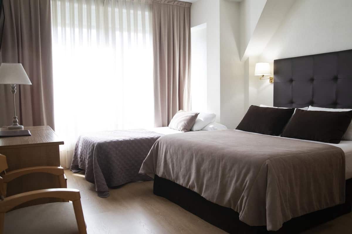 1 bedroom, in-room safe, desk, laptop workspace