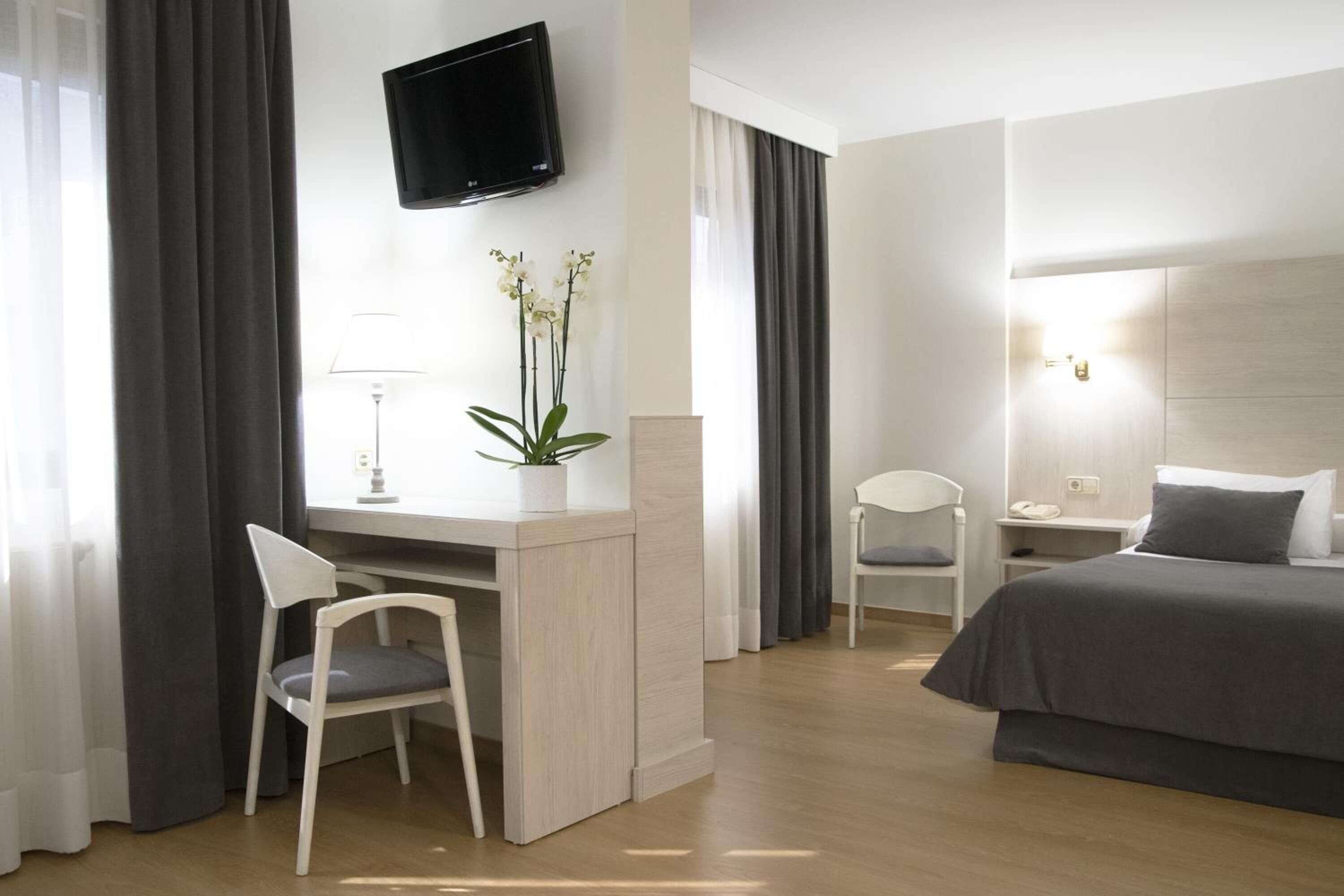 Photo - Hotel Maruxia *** Superior