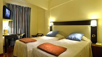 Superior Twin Room | Premium bedding, in-room safe, desk, WiFi (free)