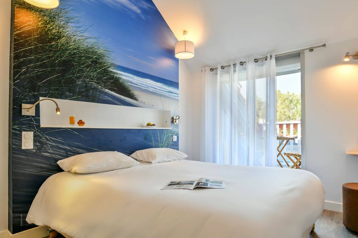 Superior Single Room, Terrace | In-room safe, soundproofing, WiFi (free), bed sheets