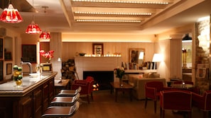Bar (in der Unterkunft)