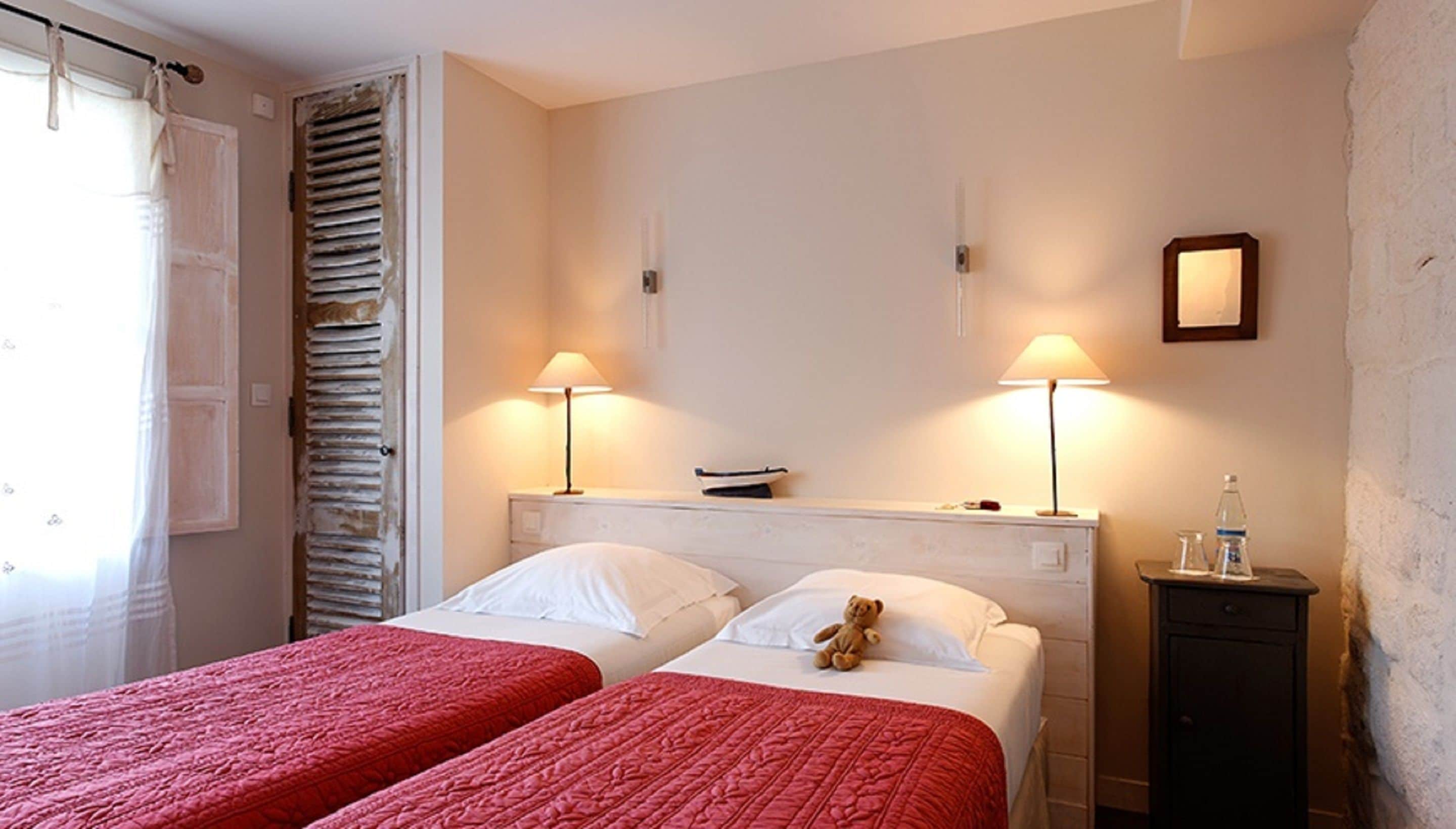 superior room, terrace | 1 bedroom, in-room safe, desk, iron/ironing board