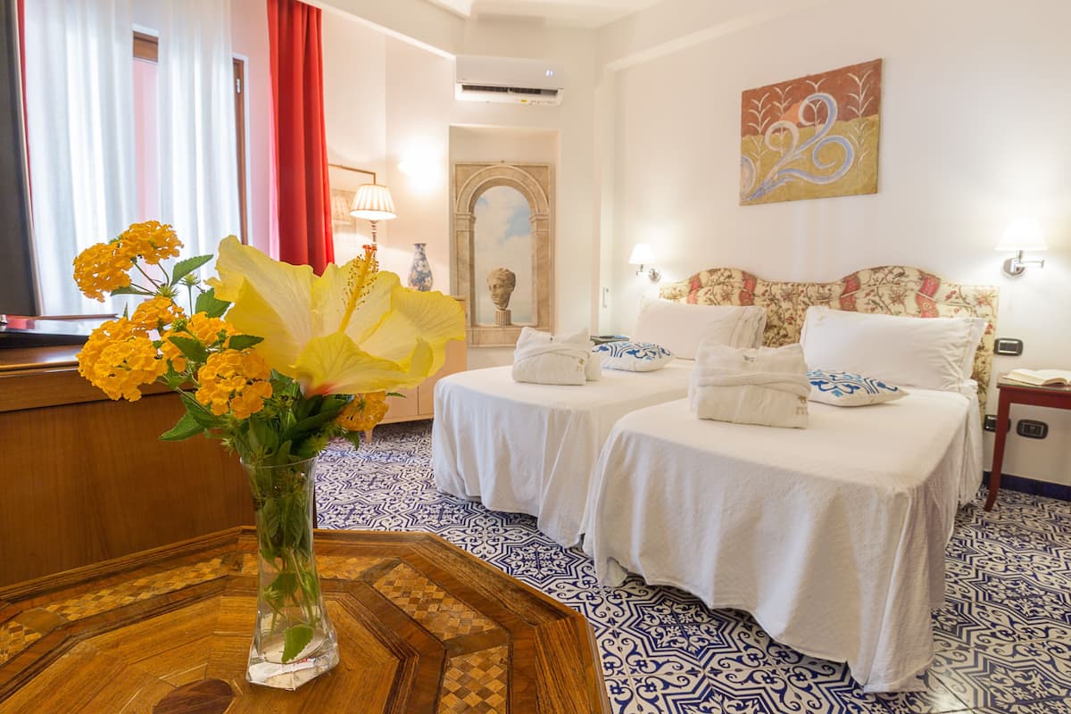 Suite, Sea View | Premium bedding, minibar, in-room safe, desk
