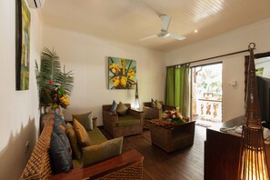 Minibar, Zimmersafe, Bügeleisen/Bügelbrett, kostenlose Babybetten