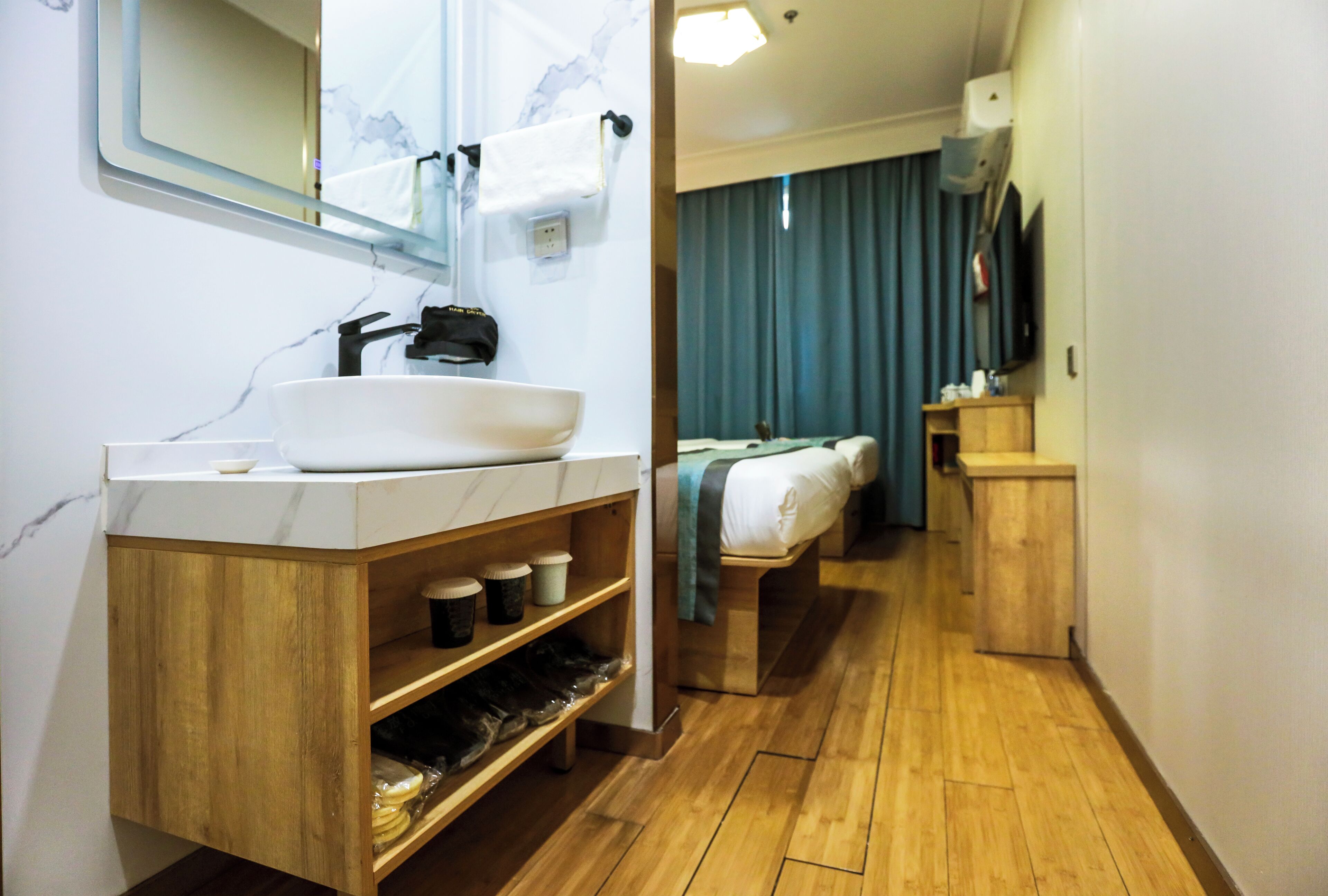 Family Triple Room | Blackout curtains, iron/ironing board, free WiFi