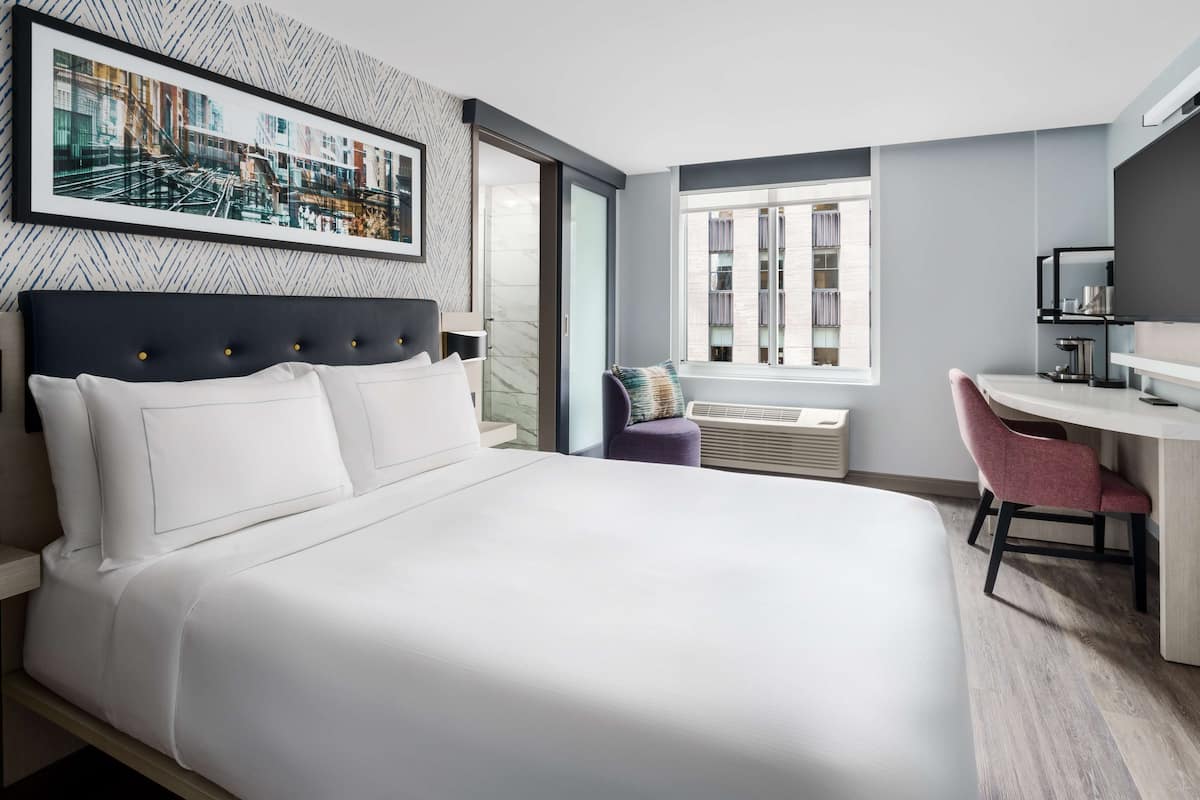 Premium bedding, in-room safe, desk, laptop workspace