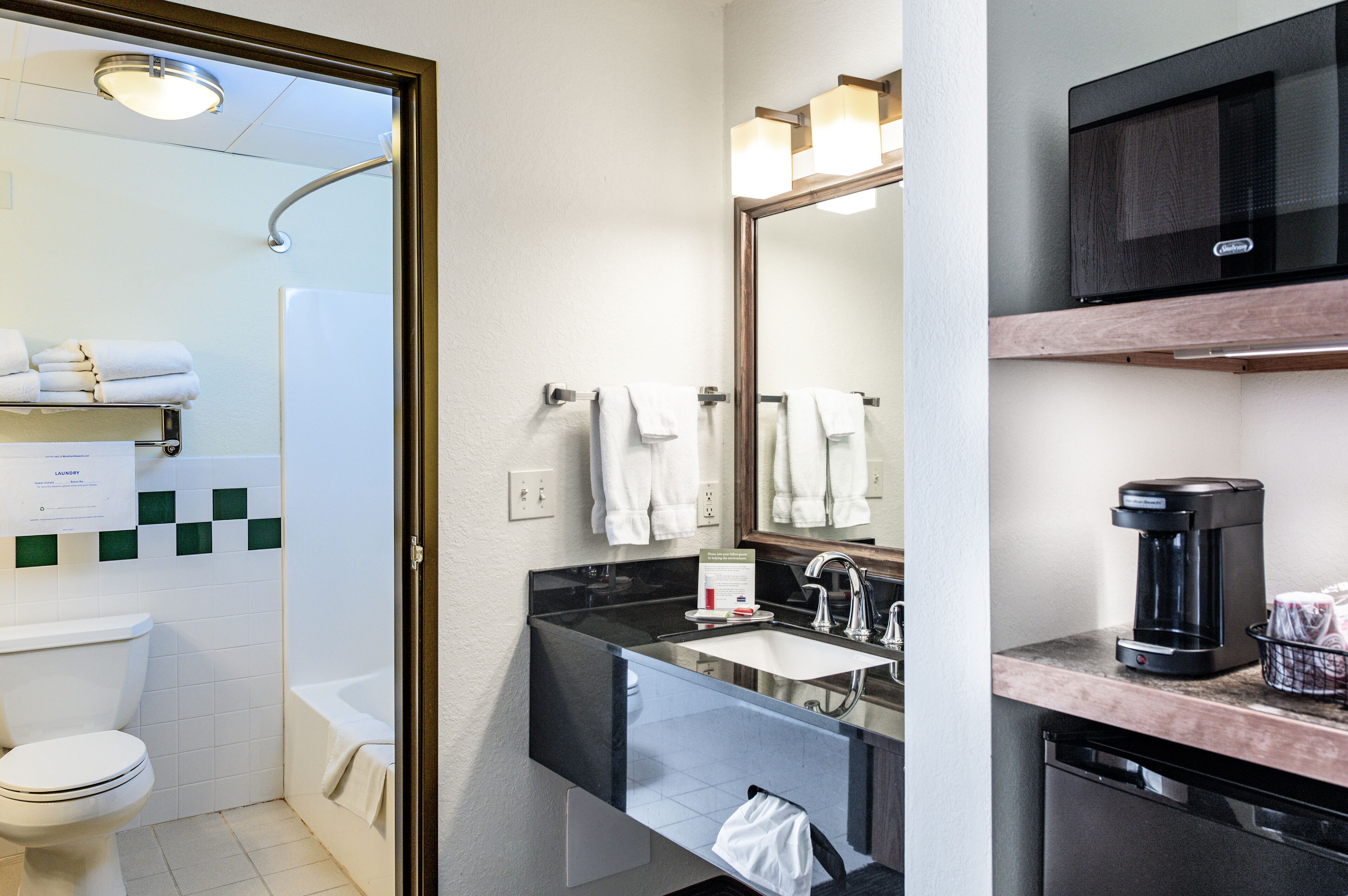 executive room, 2 queen beds, non smoking (superior executive) | bathroom | free toiletries, hair dryer, towels