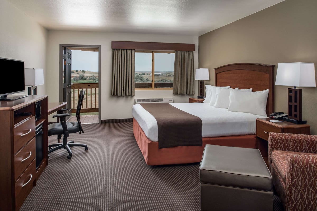 Superior Room, 1 King Bed, Non Smoking