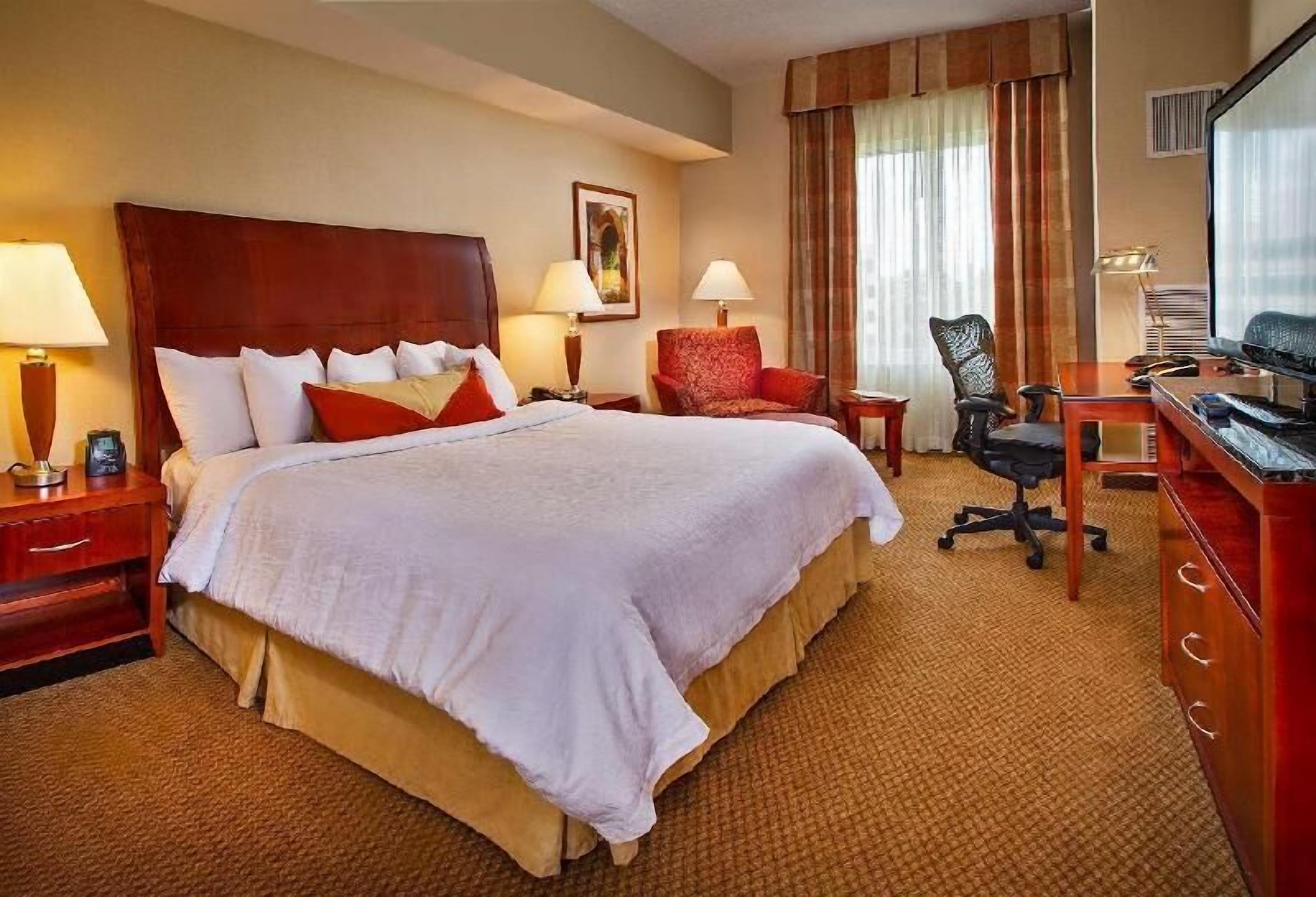 In-room safe, desk, laptop workspace, blackout curtains