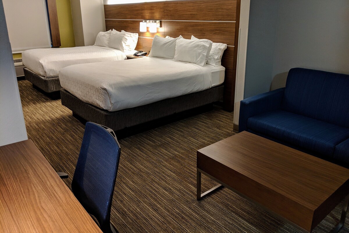 Suite, 2 Queen Beds, Non Smoking | Desk, iron/ironing board, WiFi (free), bed sheets