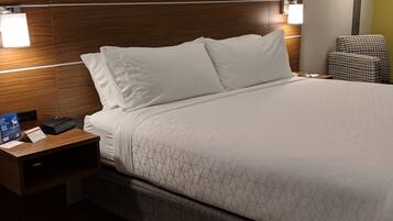 Standard Room, 1 King Bed (Extra Floor Space) | Desk, iron/ironing board, free WiFi, bed sheets