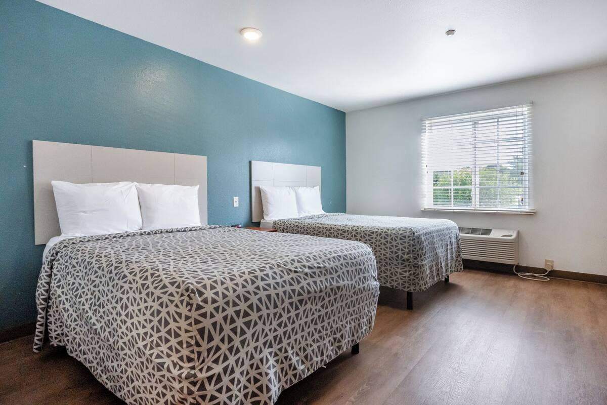 Standard Studio, 2 Double Beds, Kitchen | Desk, iron/ironing board (on request), WiFi (free), alarm clocks