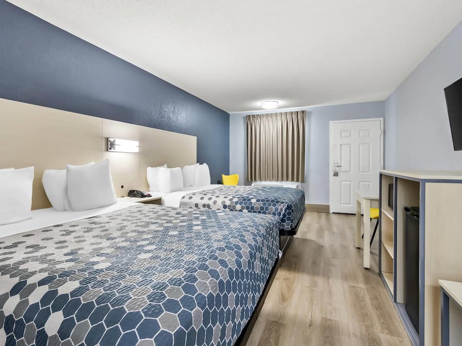 Rom – standard, 1 kingsize-seng, ikke-røyk | Skrivebord, blendingsgardiner, strykejern/-brett og wi-fi (inkludert)