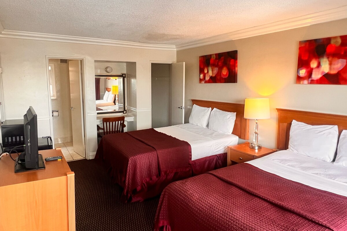 Free WiFi, alarm clocks, bed sheets