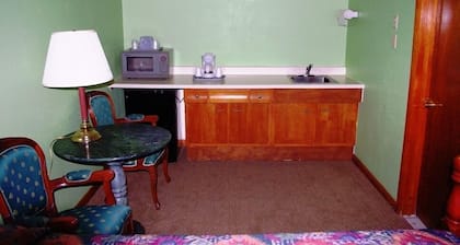 Blue Spruce Motel