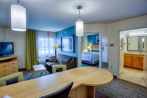 Suite, 1 Bedroom | Premium bedding, desk, blackout curtains, iron/ironing board - Candlewood Suites Fargo-N. Dakota State University by IHG (Fargo)