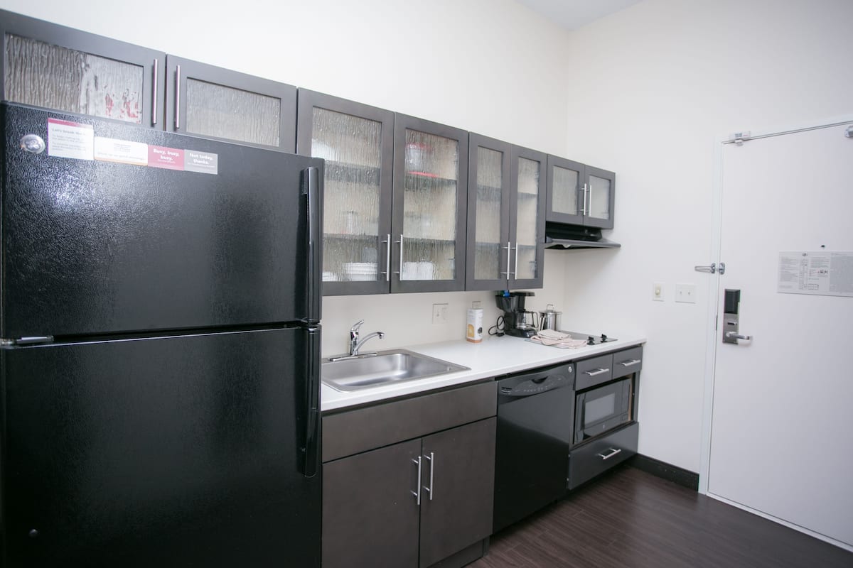 1 bedroom, premium bedding, desk, blackout curtains