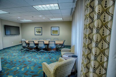 Candlewood Suites Fargo-N. Dakota State University by IHG