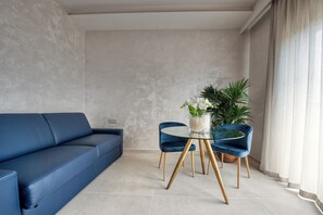 Televisión de pantalla plana, juguetes