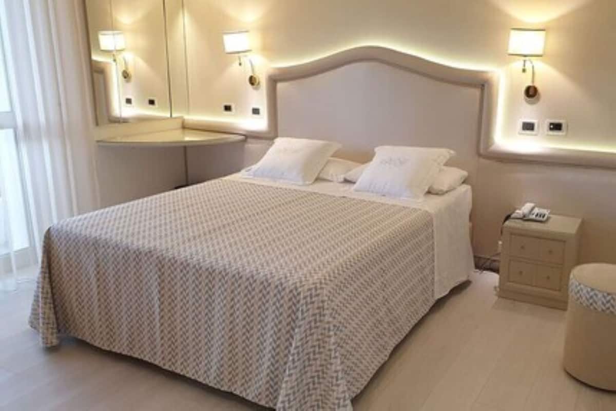 Premium bedding, minibar, in-room safe, individually decorated