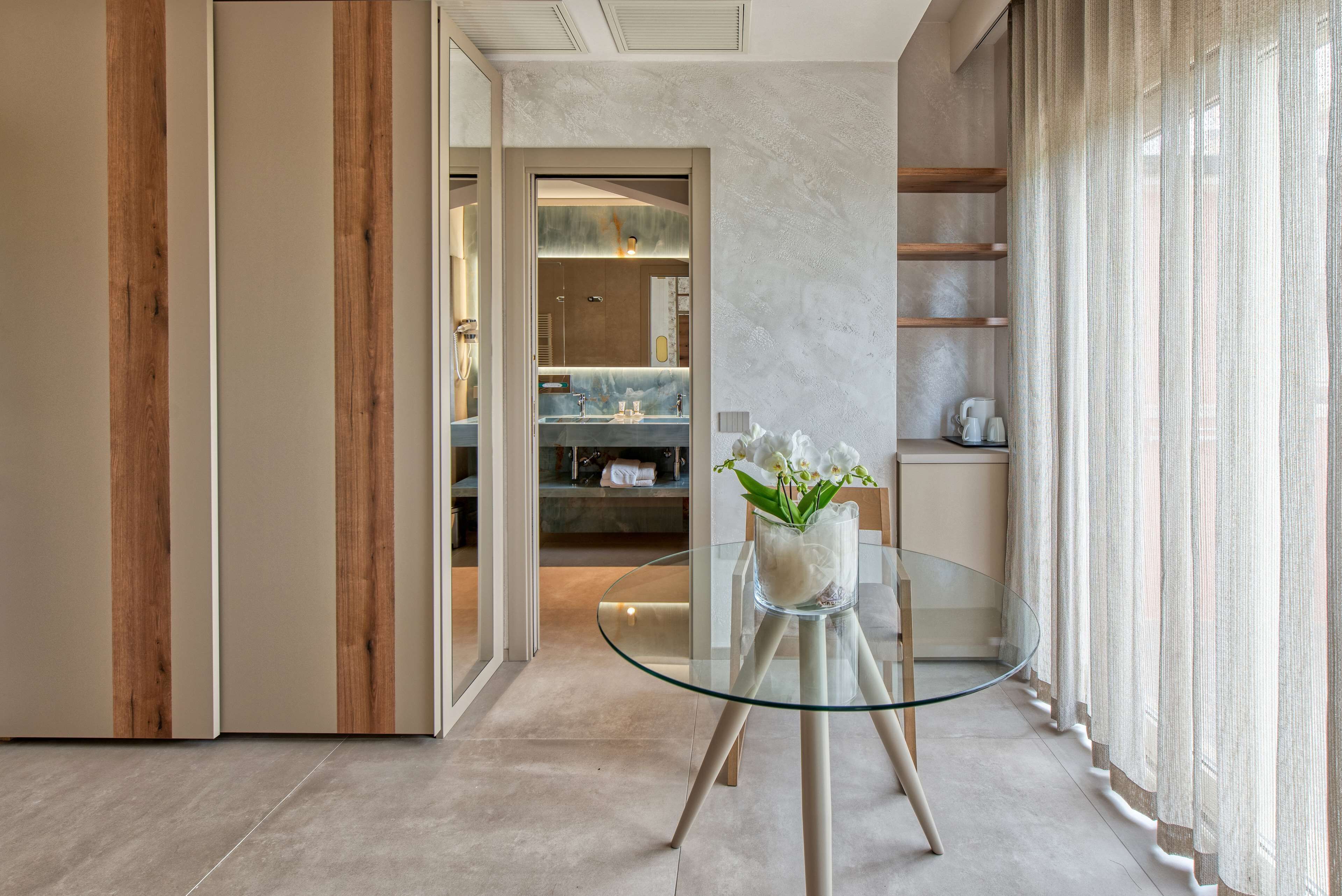 Junior-Suite, 1 Queen-Bett, Nichtraucher, Balkon (Living Room)