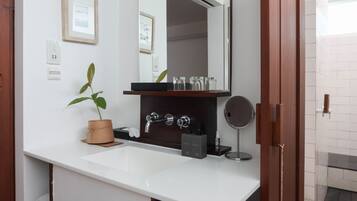 Chậu rửa trong phòng tắm