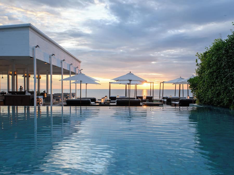 3 buitenzwembaden, gratis zwembadcabana's en parasols bij het zwembad