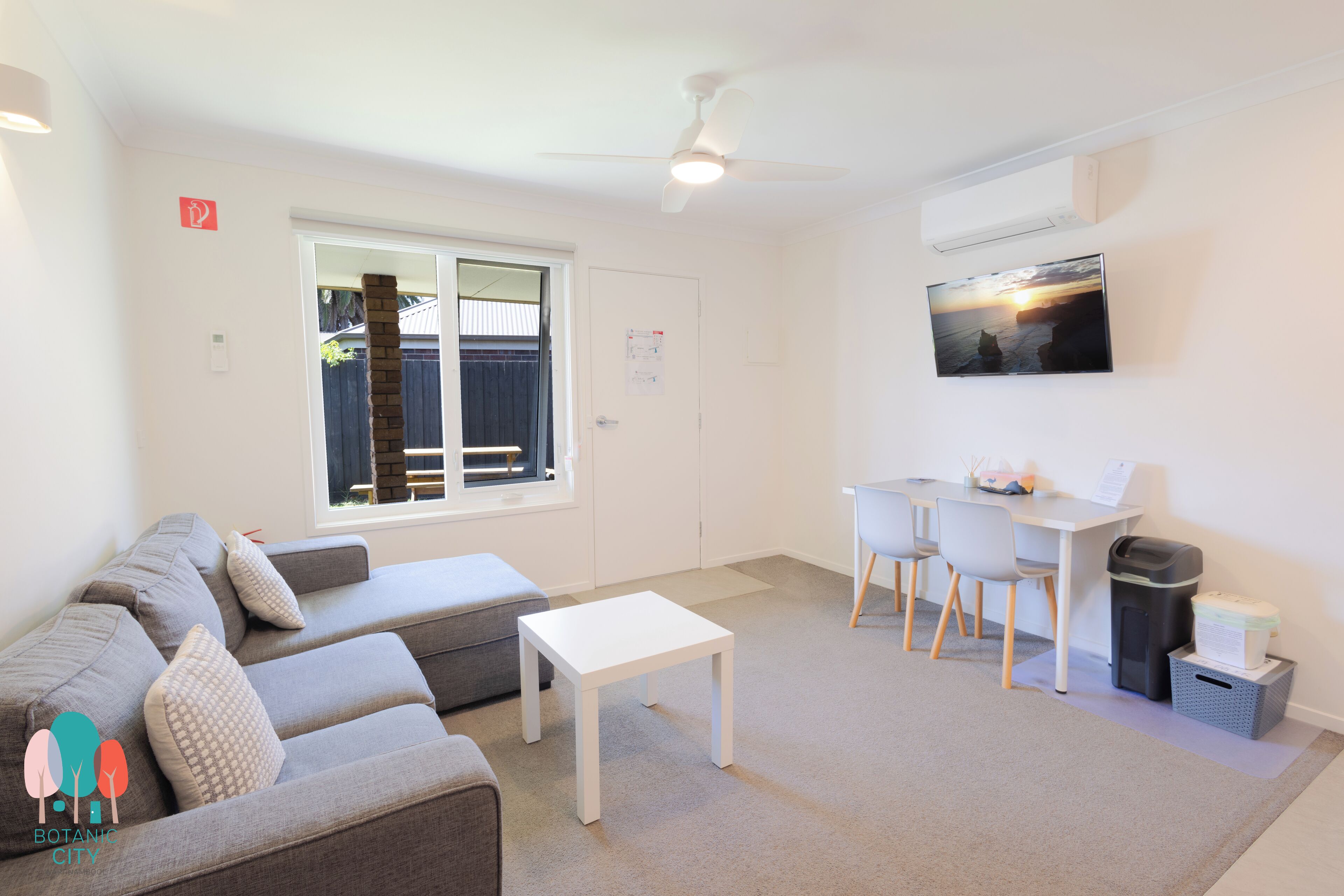 Superior Apartment, 1 Bedroom | Living area