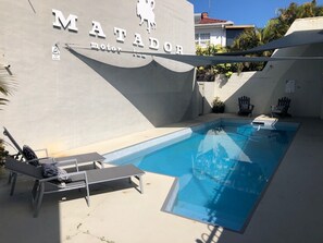 Outdoor pool - Matador Motor Inn (Coffs Harbour)