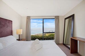 Deluxe Apartment, 1 Bedroom, Jetted Tub, Ocean View