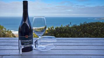 Apartamento Deluxe, 2 habitaciones, bañera de hidromasaje | Terraza o patio