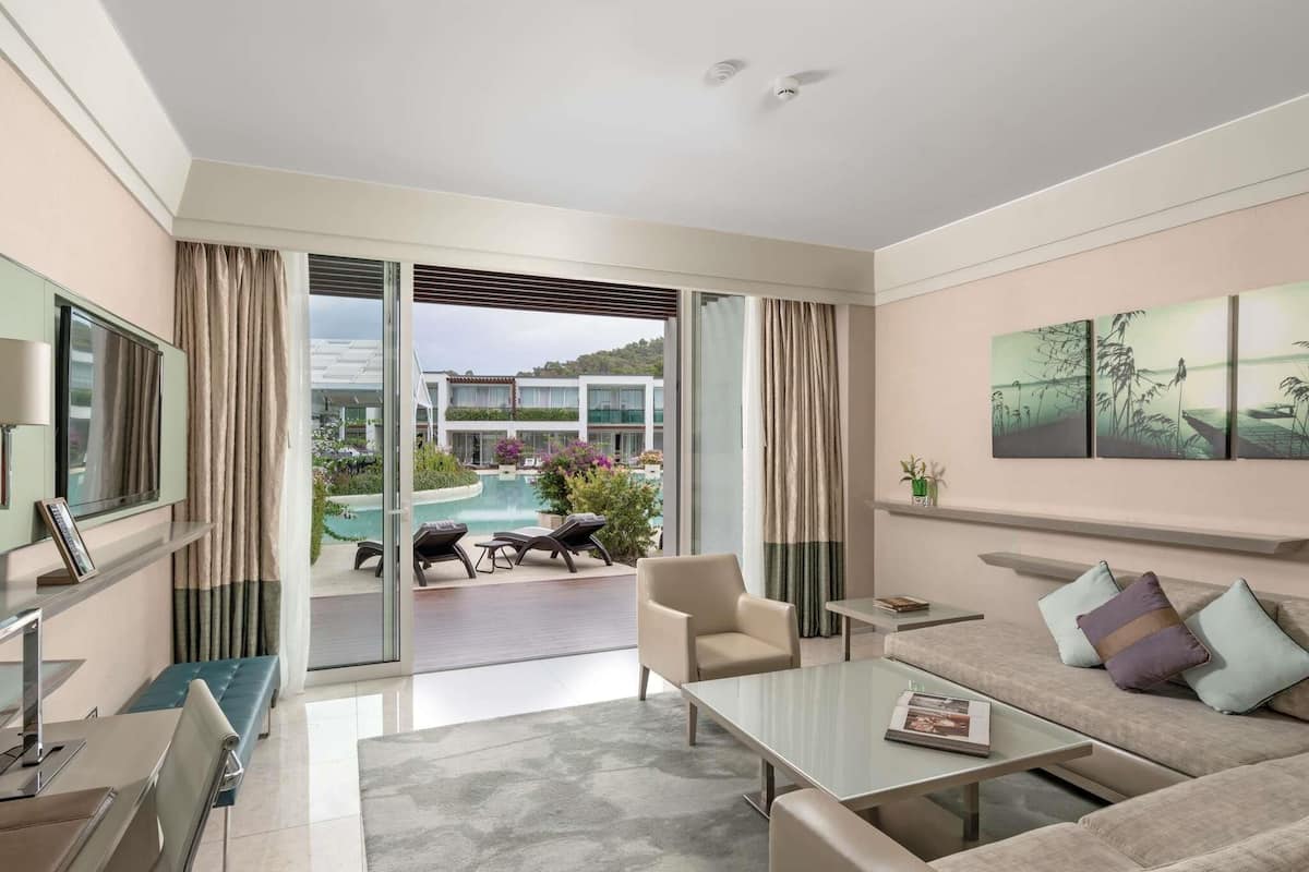 Pool Villa,Pool Access | Free minibar, in-room safe, laptop workspace, free cribs/infant beds