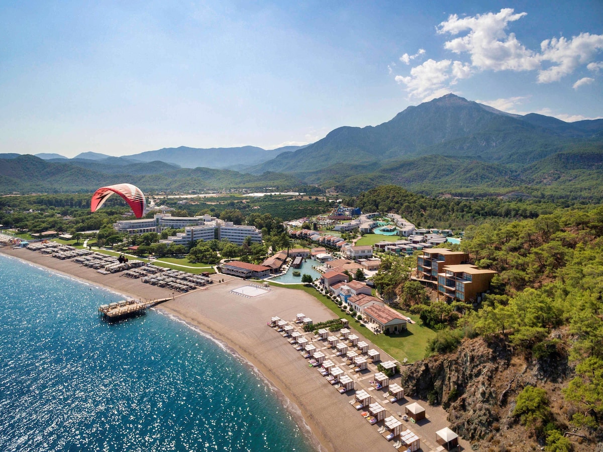rixos-premium-tekirova-the-land-of-legends-reviews-deals-photos