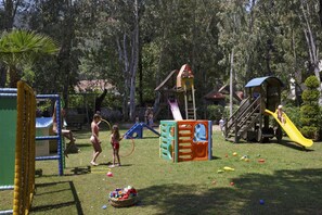Children's play area - outdoor