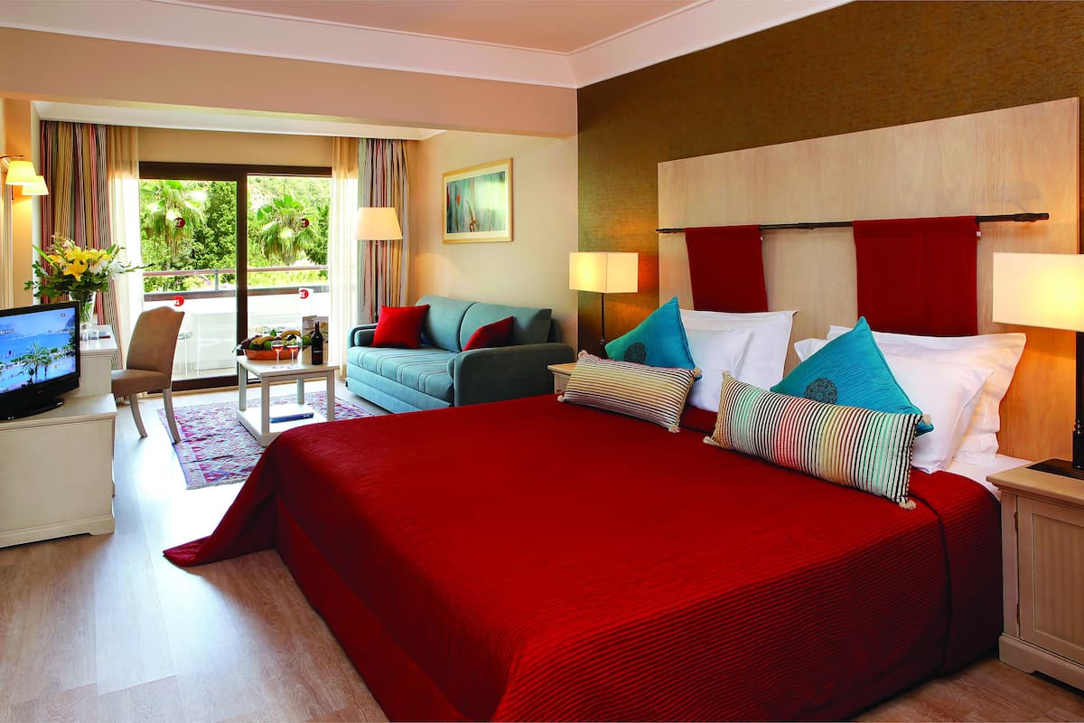 Superior Deluxe Room With Forest View | 2 chambres, literie de qualité, minibar, coffre-fort