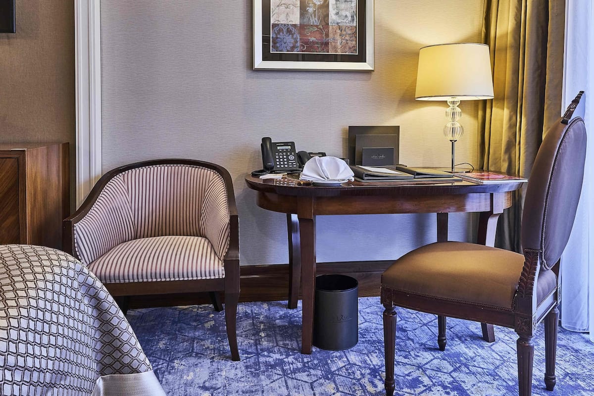 1 bedroom, minibar, in-room safe, blackout drapes