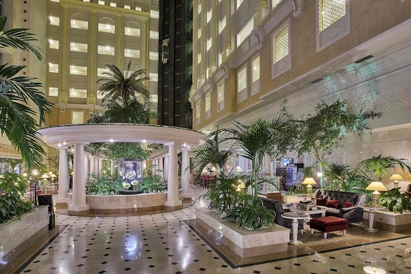 2 bares o lounges, pub, lounge en el lobby