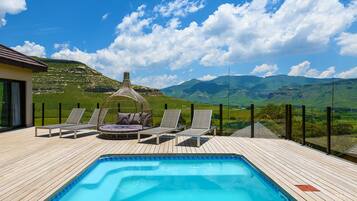 Four Bedroom Villa with Splash pool | Terrace/patio