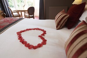 Executive Double Room | Premium bedding, in-room safe, individually decorated - Loch Ness Country House Hotel (Inverness)
