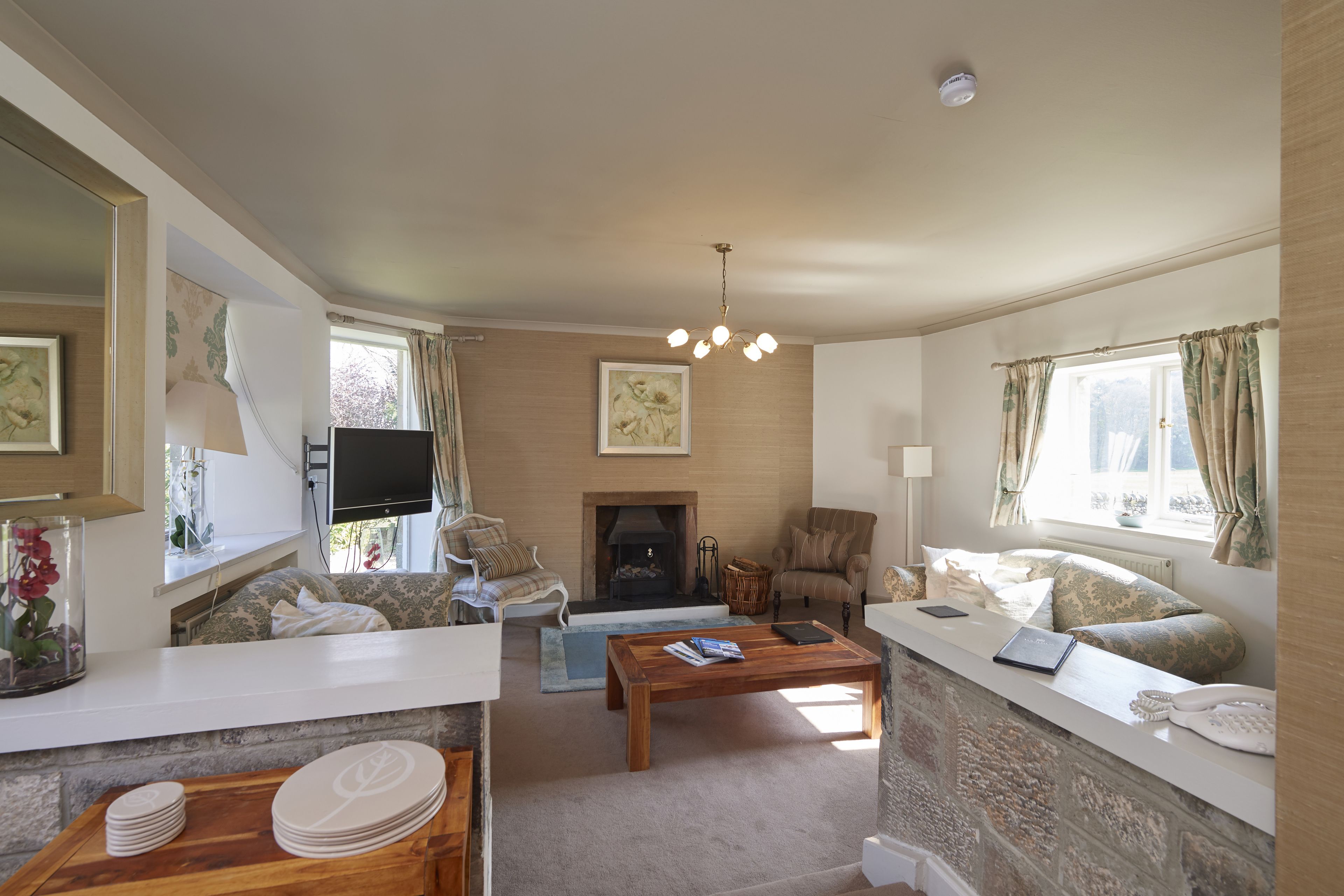 cottage, garden area | living room | 32-inch tv with digital channels, dvd player