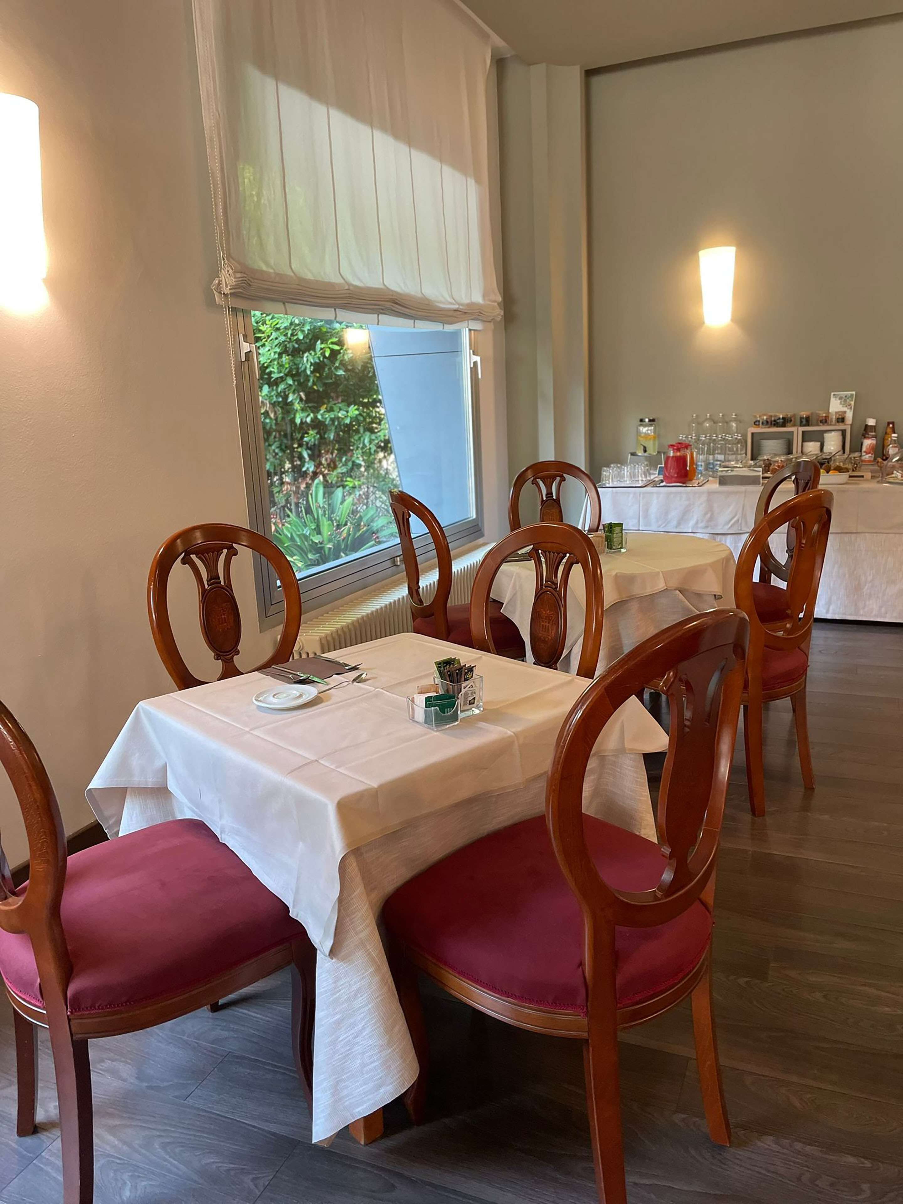 daily buffet breakfast (eur 9 per person)