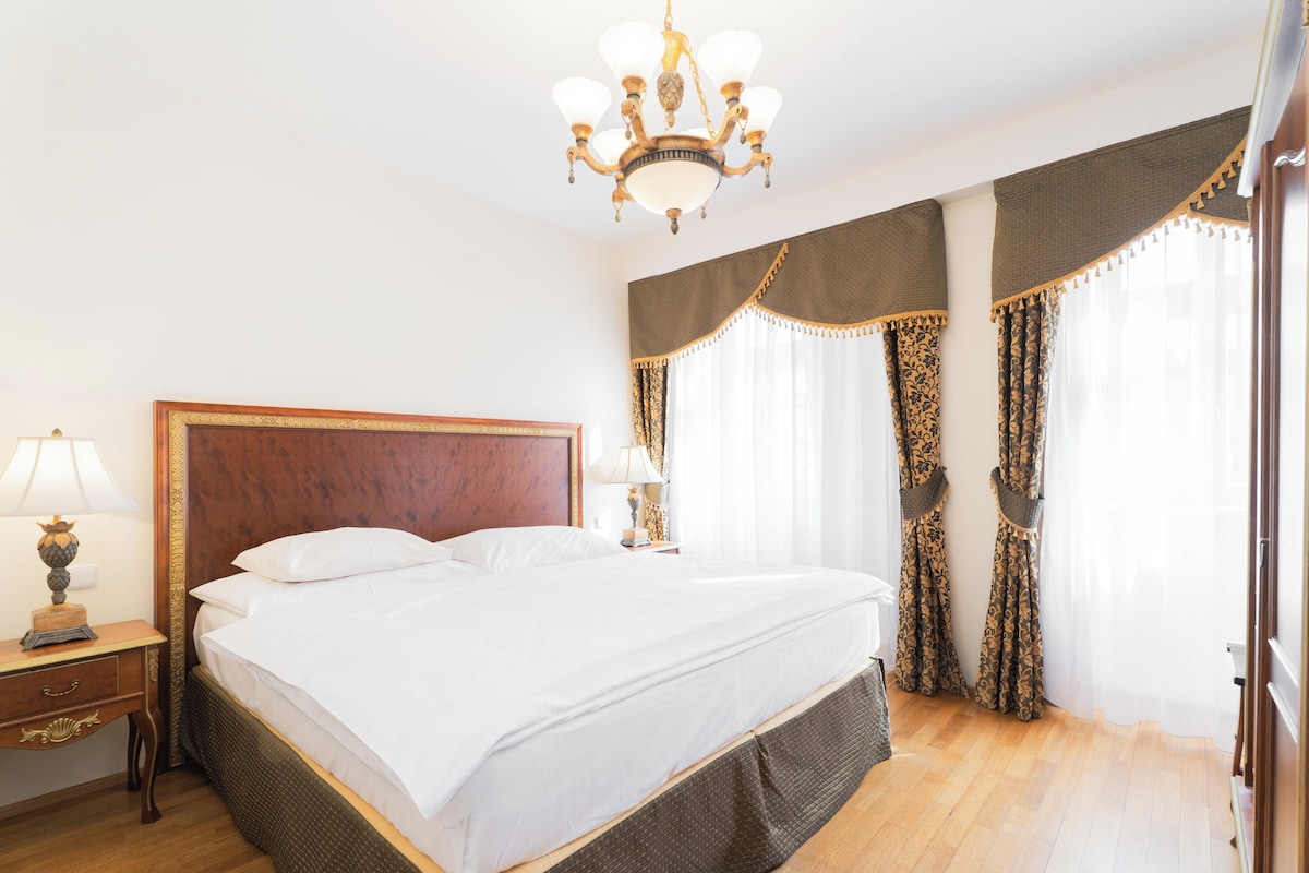 Apartment, 2 Bedrooms, Terrace, City View | In-room safe, blackout drapes, iron/ironing board (on request)