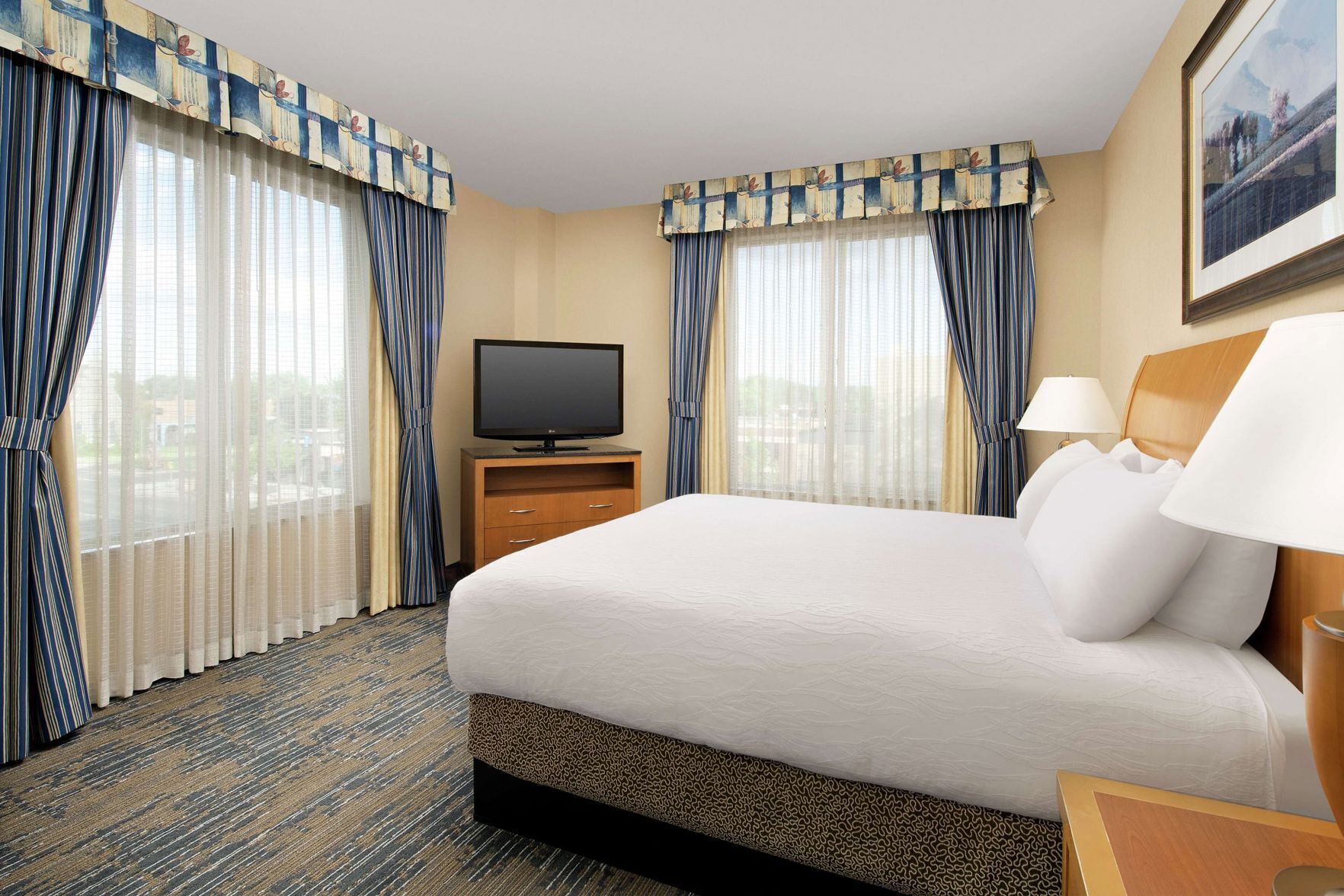 In-room safe, desk, iron/ironing board, free cots/infant beds