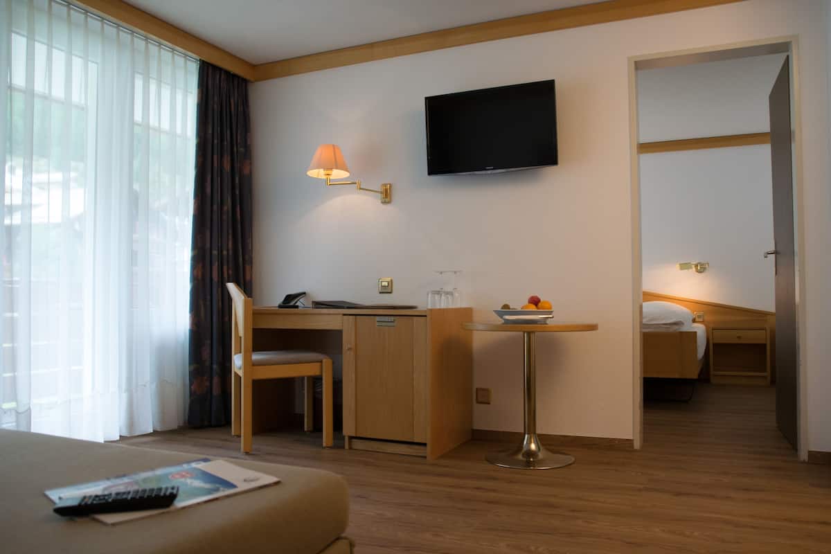 Standard Apartment, 2 Bedrooms, Balcony, Mountain View | Premium bedding, in-room safe, desk, blackout curtains