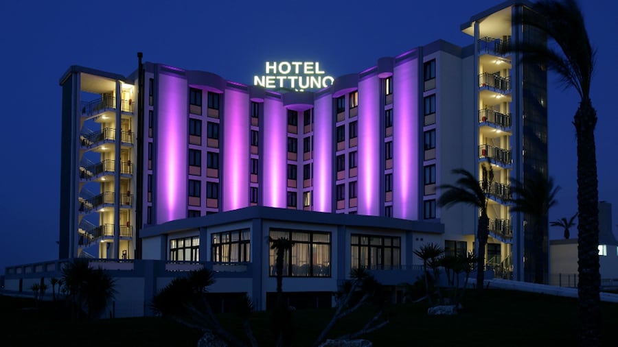 贝斯特韦斯特聂图诺酒店