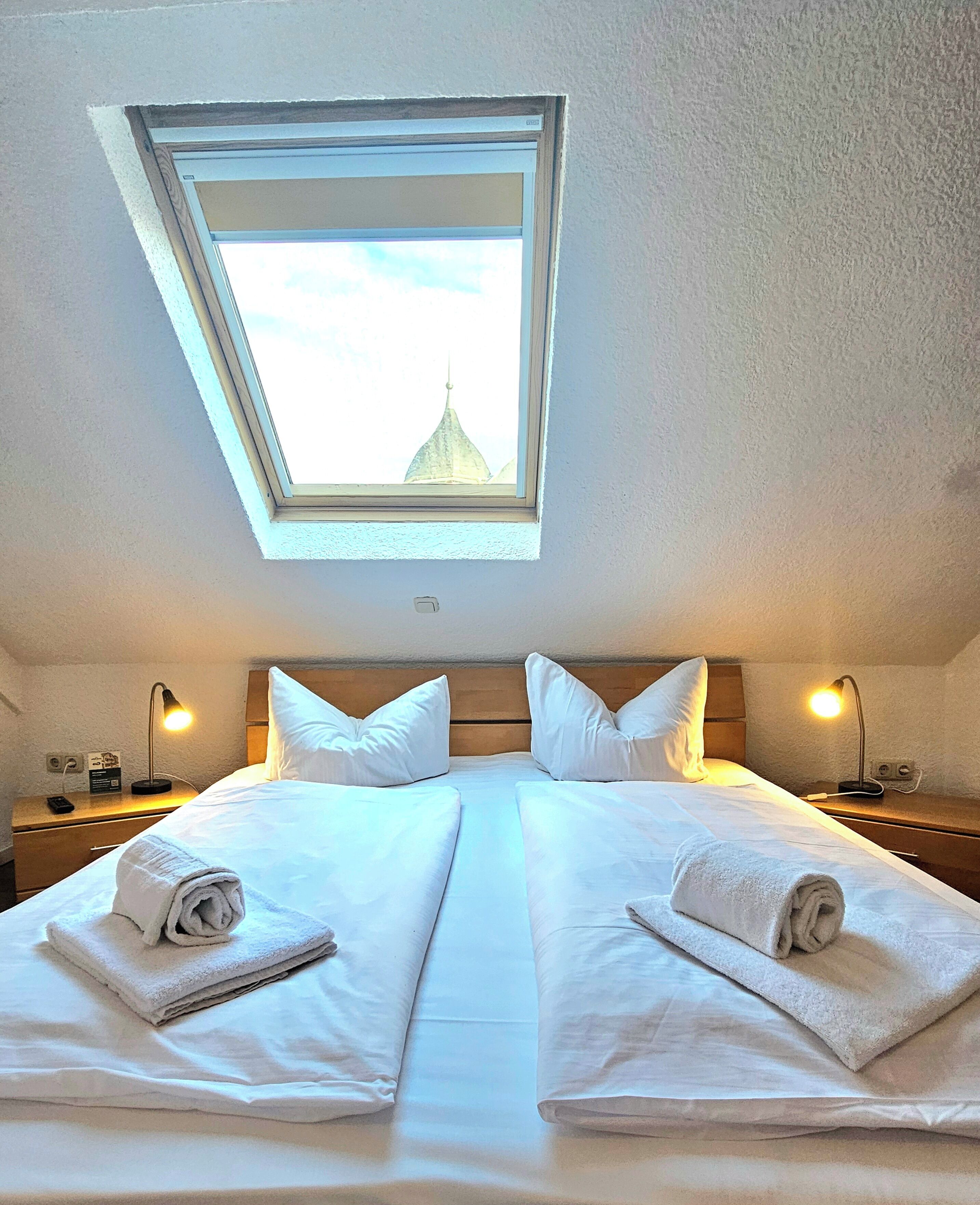 Economy Triple Room | Premium bedding, in-room safe, desk, blackout drapes