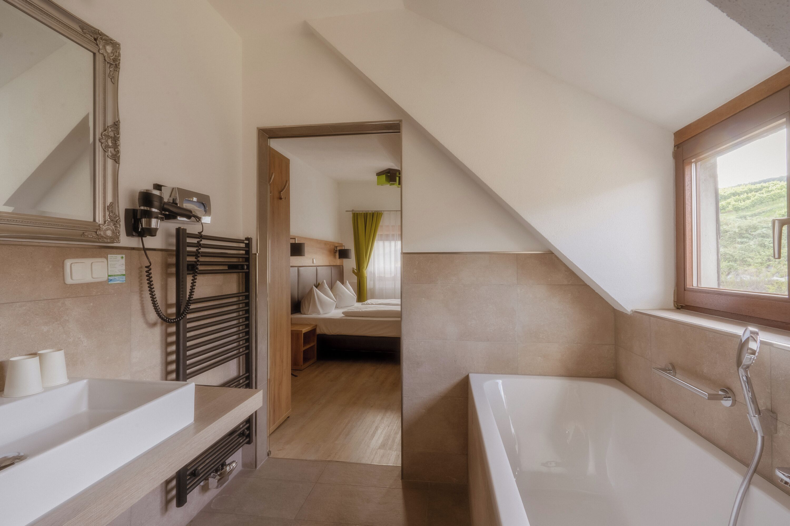 Kleine Villa - Deluxe Doppelzimmer | Badezimmer