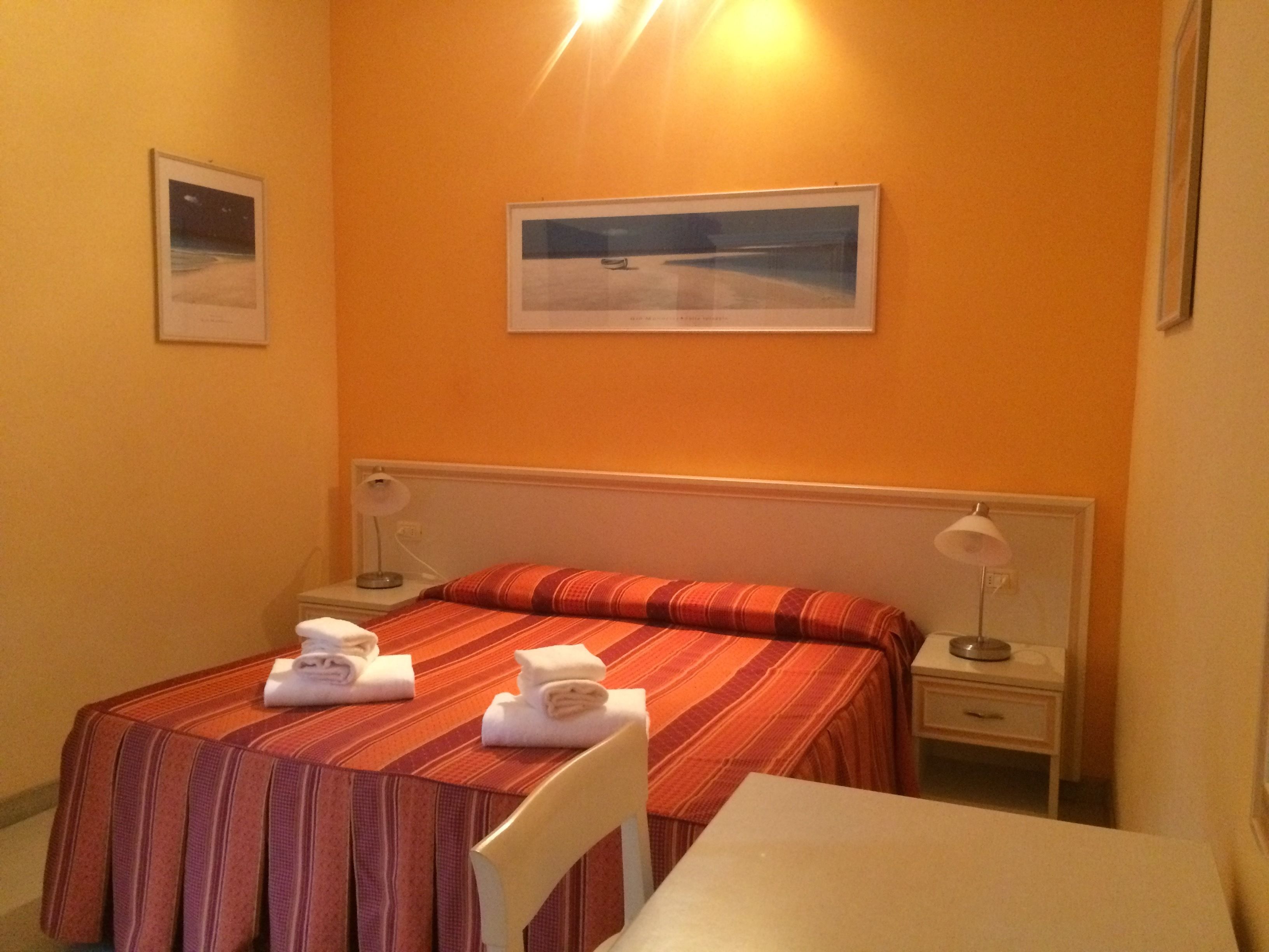 standard room | in-room safe, desk, free cots/infant beds, rollaway beds