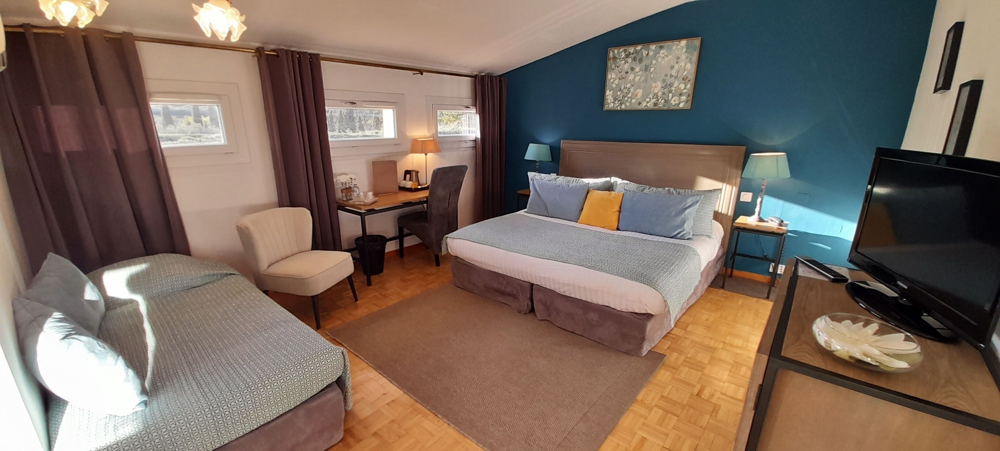 1 bedroom, premium bedding, minibar, in-room safe