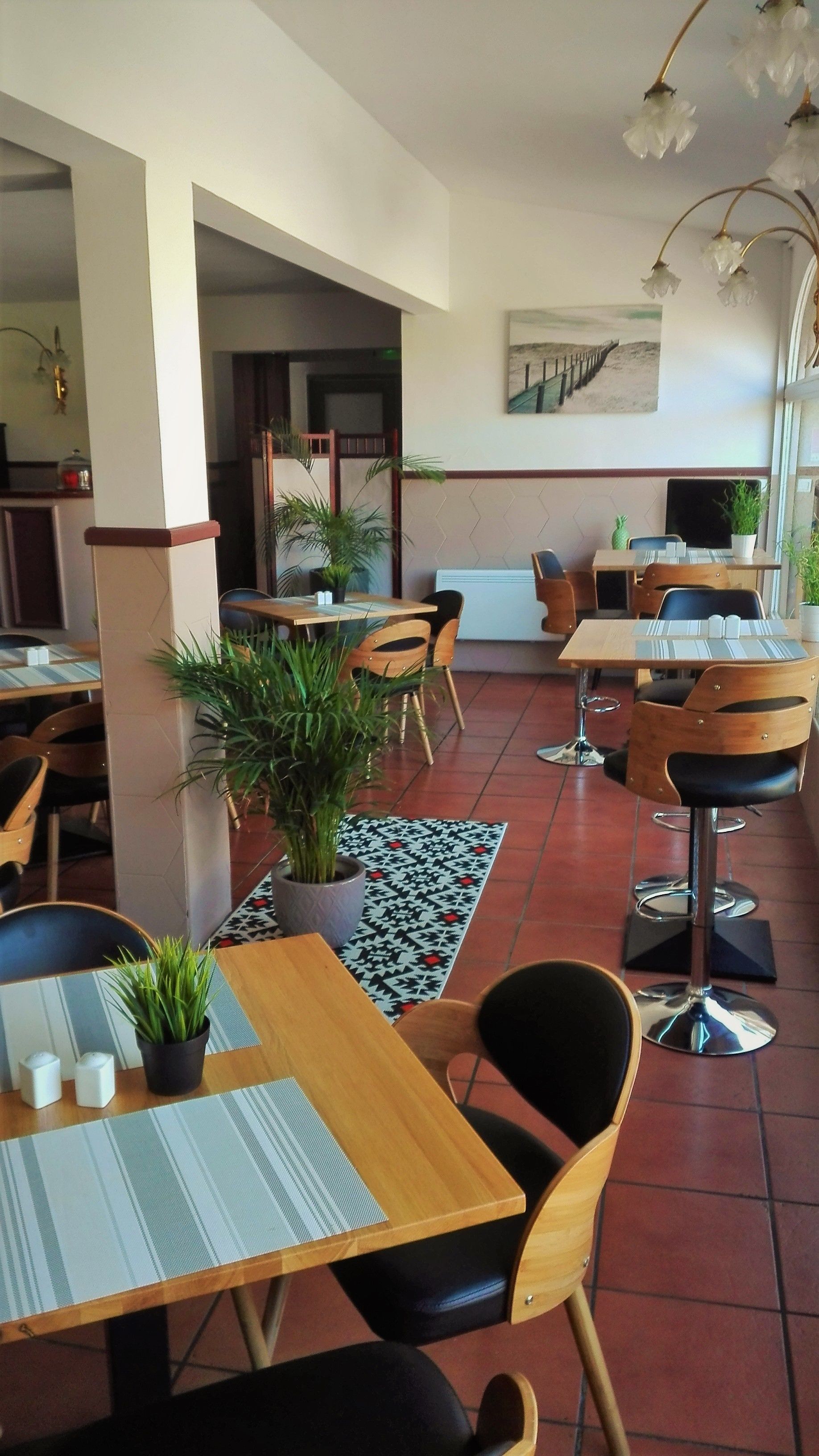 daily buffet breakfast (eur 16.90 per person)